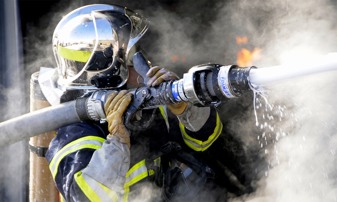Les Sapeurs-Pompiers s’installent à la caserne ! | Département des Deux ...