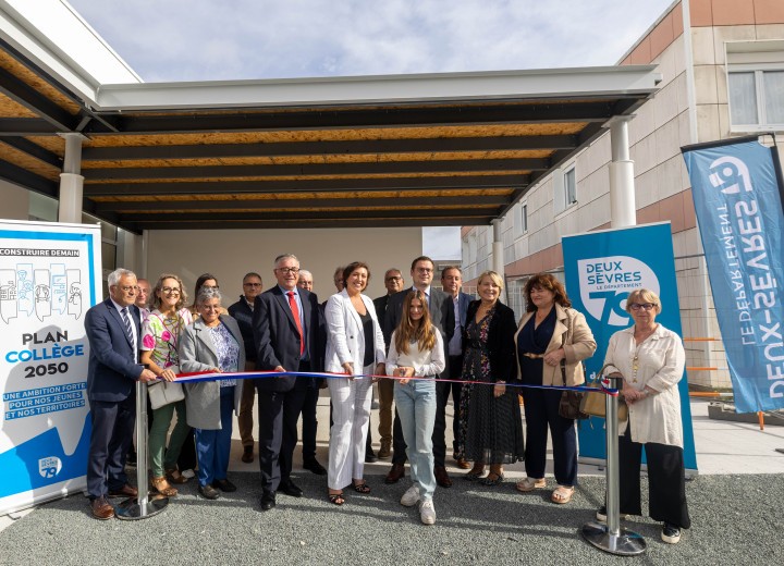 Inauguration du nouveau restaurant scolaire du collège Philippe-de-Commynes