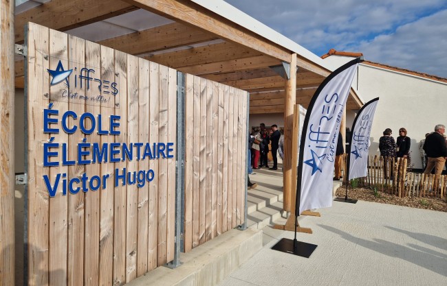 Inauguration du groupe scolaire Victor-Hugo à Aiffres