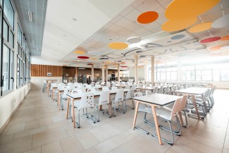 restaurant scolaire au collège Philippe-de-Commynes Niort