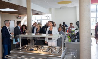 Inauguration du nouveau restaurant scolaire au collège Philippe-de-Commynes Niort