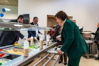 Inauguration du nouveau restaurant scolaire du collège Gérard-Philipe à Niort