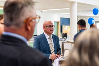 Inauguration du nouveau restaurant scolaire du collège Gérard-Philipe à Niort