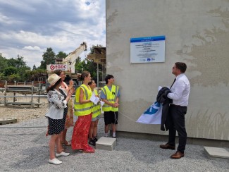 Pose de la première pierre du collège Ida Grinspan à Secondigny